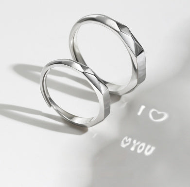 S925 Sterling Silver Ring showing Love